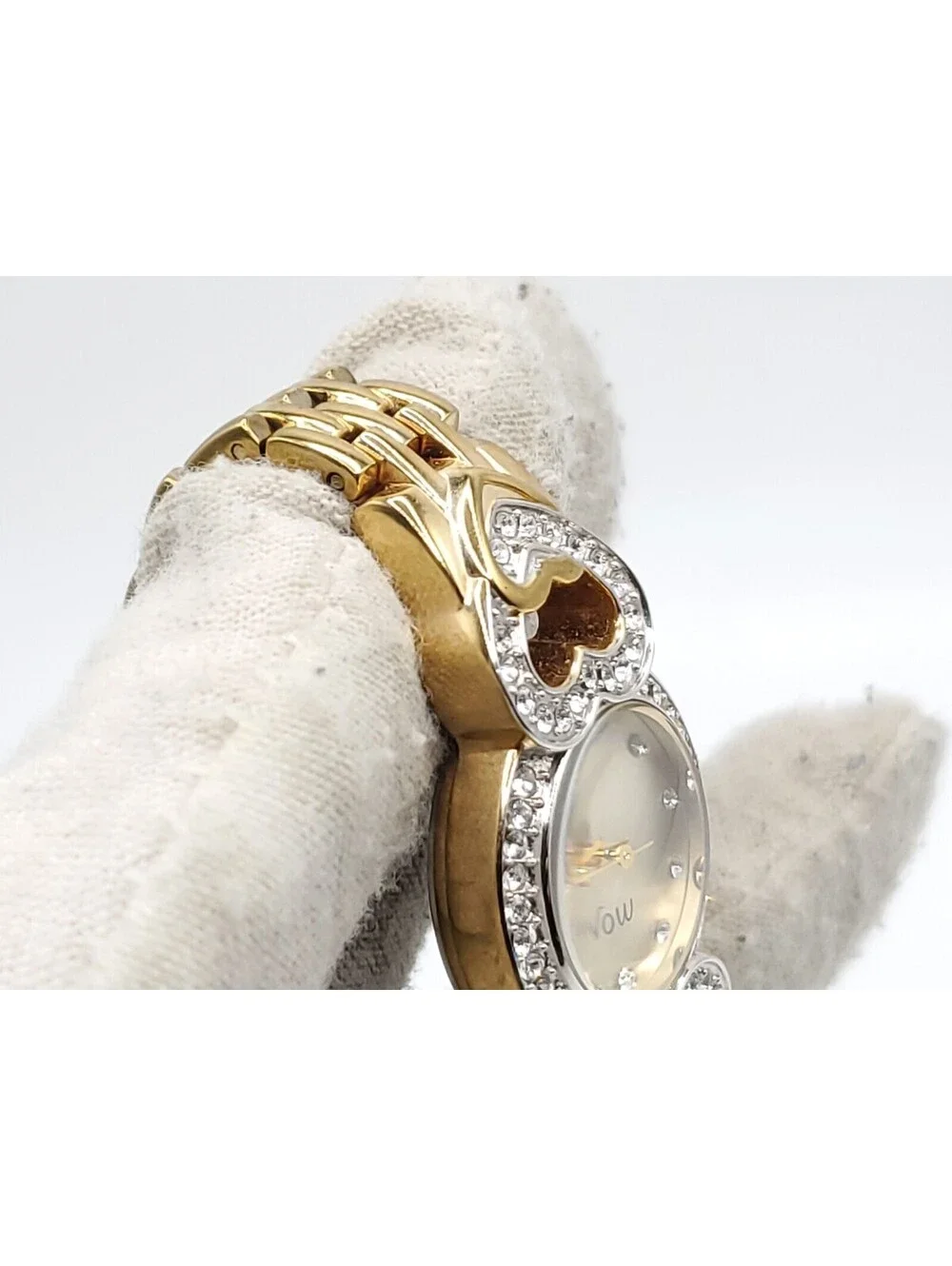 Armitron Now Quartz Watch Womens New Battery Rhinestone Bezel 22mm